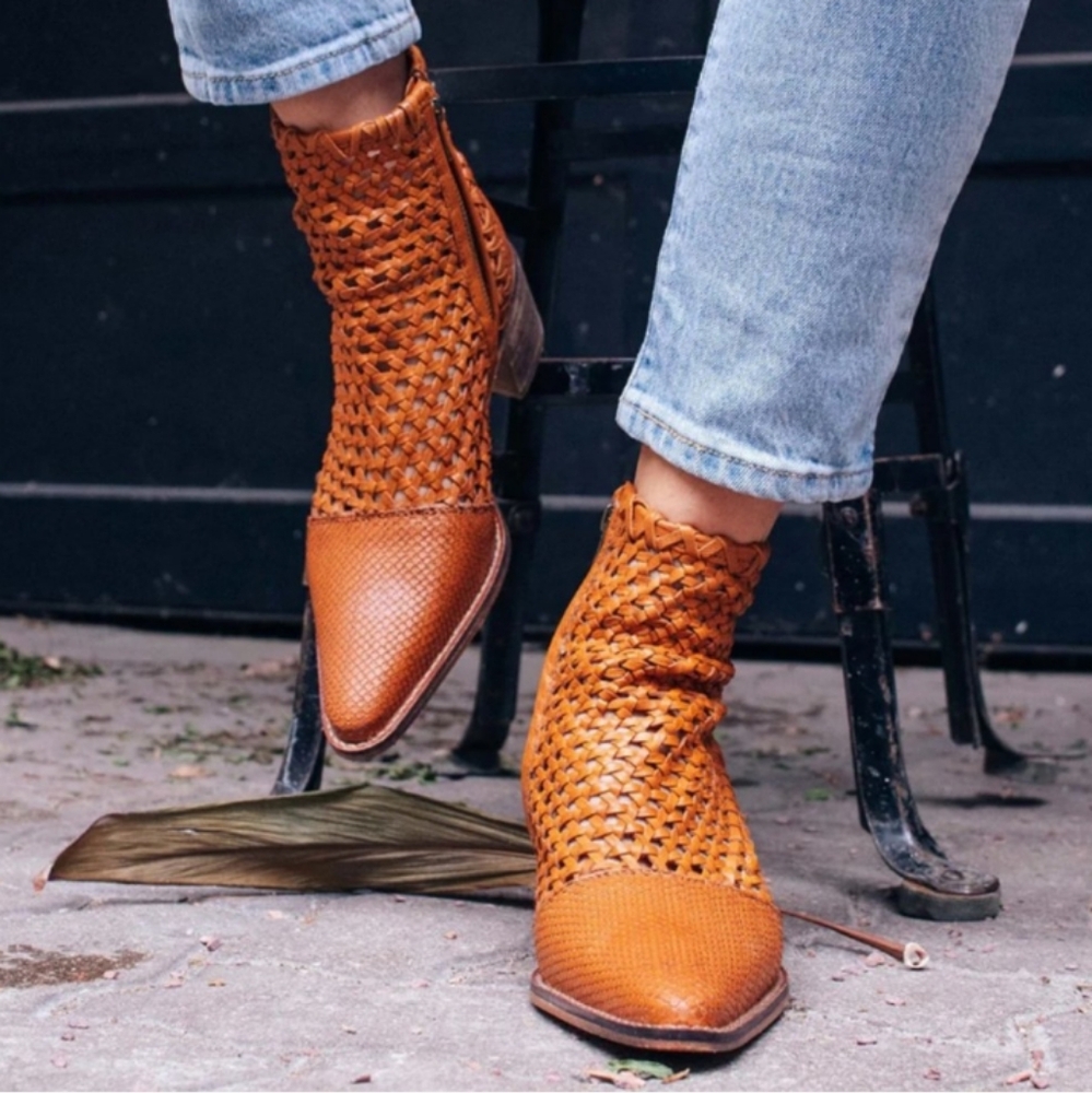 FREE PEOPLE In The Loop Leather Booties Size 36 / 6 Boho Western Festival Cowboy